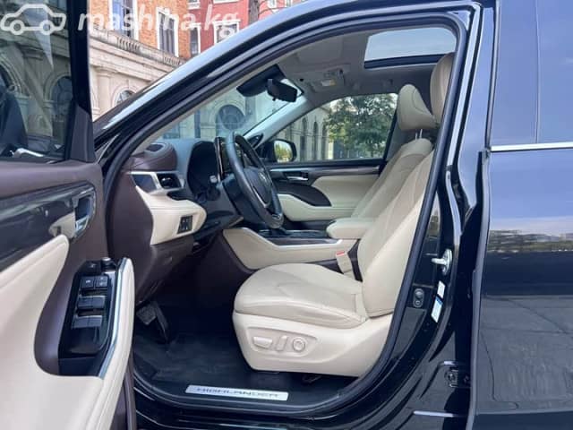 Toyota Highlander IV (U70) 2.5hyb AT 4WD