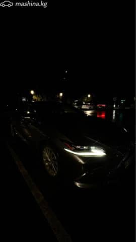 Lexus ES VII 300h 2.5hyb CVT