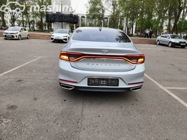 Hyundai Grandeur VI 3.0 AT