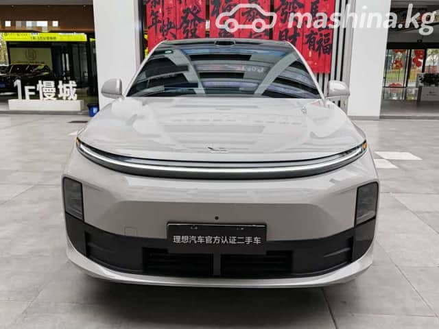 LiXiang L6 1.5hyb AT 4WD