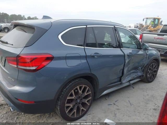 BMW X1 II (F48) Рестайлинг 28i xDrive 2.0 AT 4WD