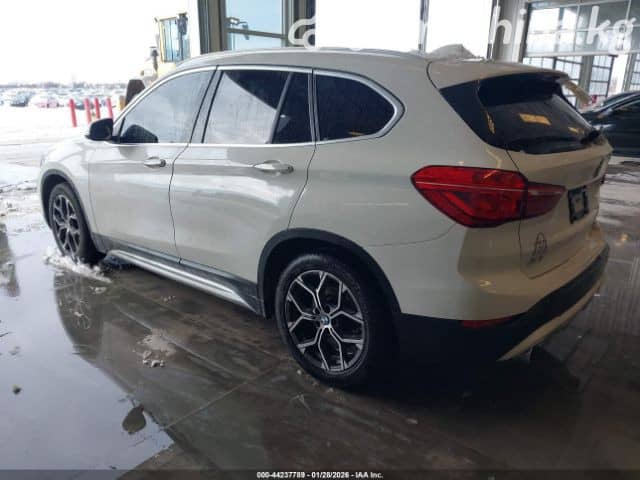 BMW X1 II (F48) Рестайлинг 28i xDrive 2.0 AT 4WD