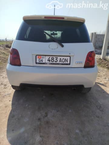 Toyota Ist I 1.3 AT