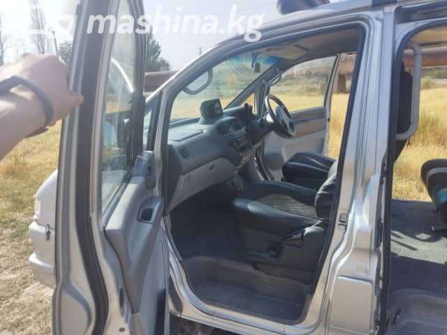 Mitsubishi Delica IV 3.0 AT 4WD