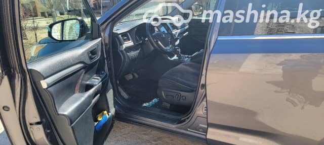 Toyota Highlander III (U50) Рестайлинг 3.5 AT 4WD