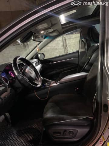 Toyota Camry VIII (XV70) 2.5 AT