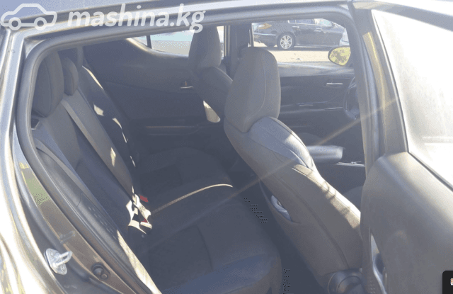 Toyota C-HR I Рестайлинг 2.0 CVT