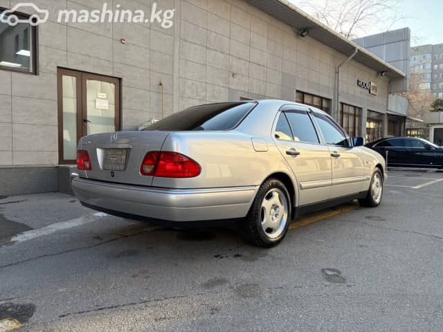 Mercedes-Benz E-Класс II (W210, S210) 320 3.2 AT