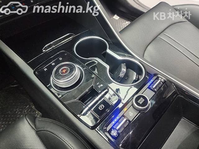 Kia K5 III 2.0hyb AT