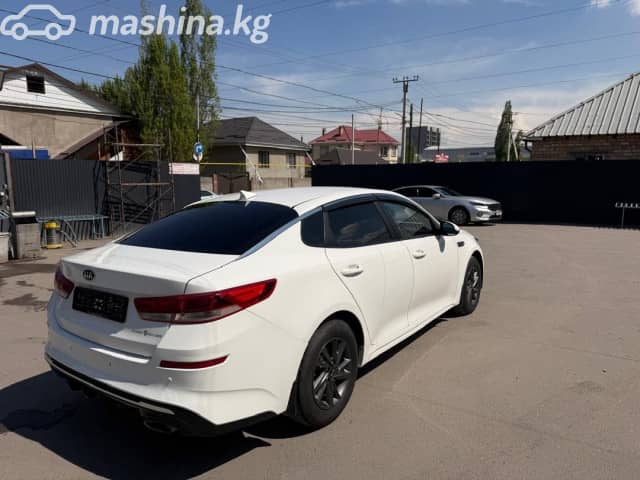 Kia K5 II 2.0 AT