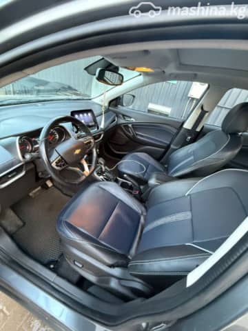 Chevrolet Tracker IV 1.2 AT