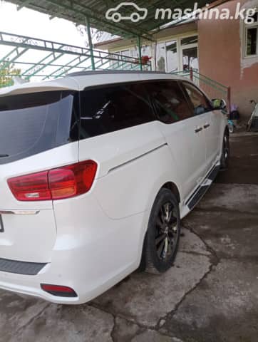 Kia Carnival III 2.2d AT