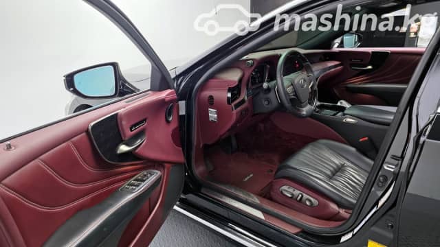 Lexus LS V 500h 3.5hyb AT 4WD