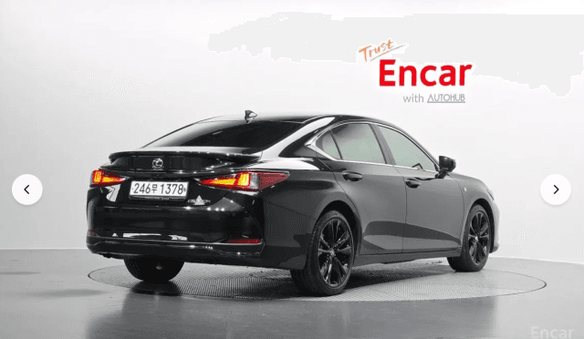 Lexus ES VII Рестайлинг 300h 2.5hyb CVT