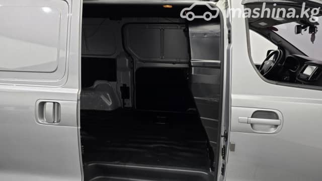 Hyundai Starex (H-1) II Рестайлинг 2 2.5d AT