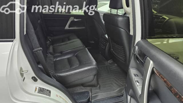 Toyota Land Cruiser 200 Series Рестайлинг 1 4.6 AT 4WD