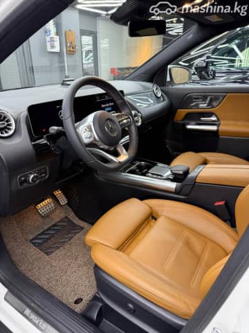 Mercedes-Benz GLA II (H247) 250 2.0 AMT 4WD