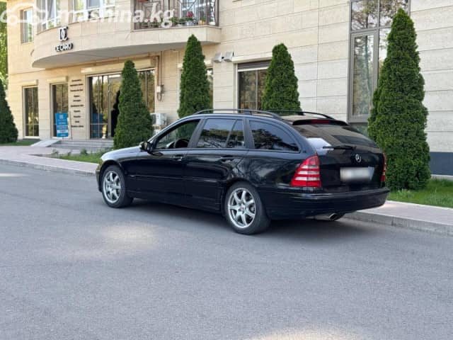 Mercedes-Benz C-Класс II (W203) Рестайлинг 240 2.6 MT