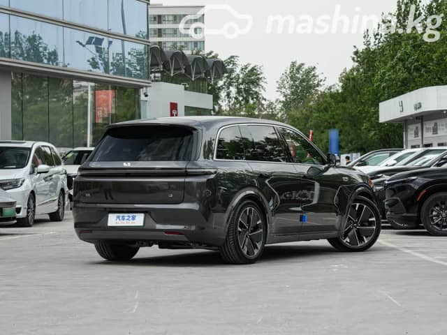 LiXiang L9 Рестайлинг 1.5hyb AT 4WD