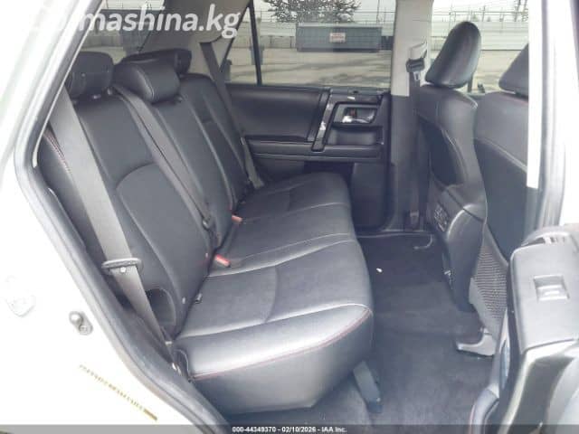 Toyota 4Runner V Рестайлинг 4.0 AT 4WD