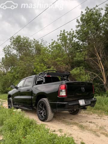 RAM 1500 V Quad Cab 5.7 AT 4WD
