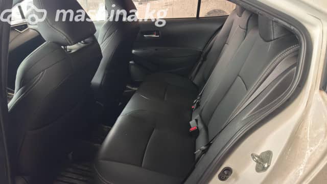 Toyota Corolla XI (E160, E170) Рестайлинг 2 Axio 1.5hyb CVT