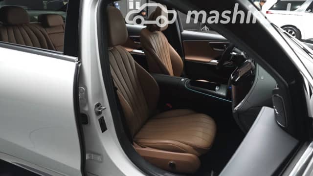 Mercedes-Benz E-Класс VI (W214, S214) 300 2.0 AT 4WD