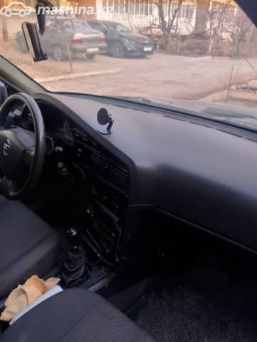 Daewoo Nexia I Рестайлинг 1.5 MT