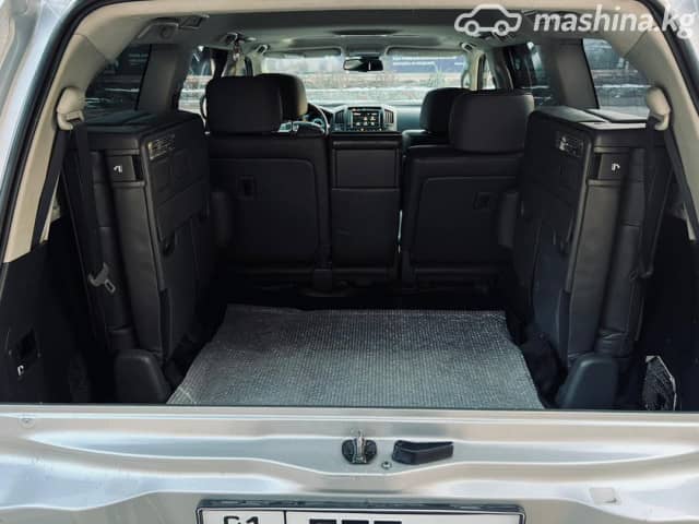 Toyota Land Cruiser 200 Series 4.5d AT 4WD