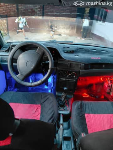 Daewoo Nexia I 1.5 MT