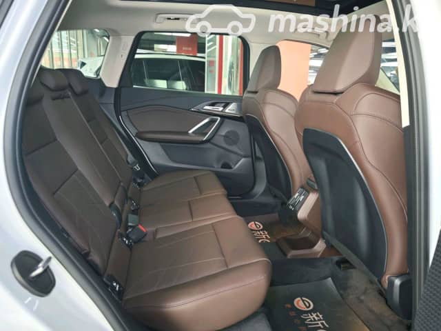 BMW X1 III (U11/U12) 25Li sDrive 2.0 AMT