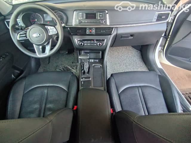 Kia K5 II 2.0 AT