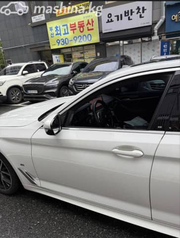 BMW 5 серии VII (G30/G31) Рестайлинг 530i xDrive 2.0 AT 4WD