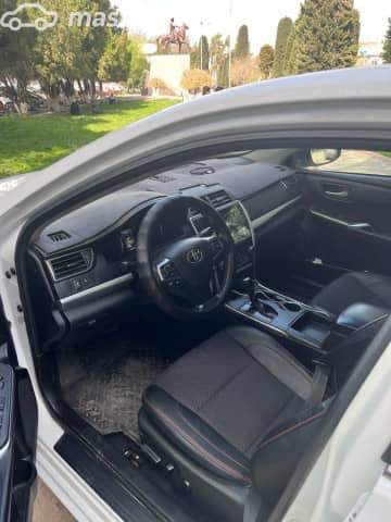 Toyota Camry VII (XV50) Рестайлинг 2.5 AT