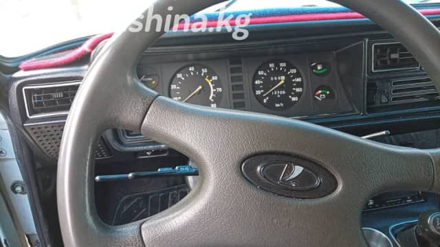 ВАЗ (Lada) 2107 2107 1.5 MT