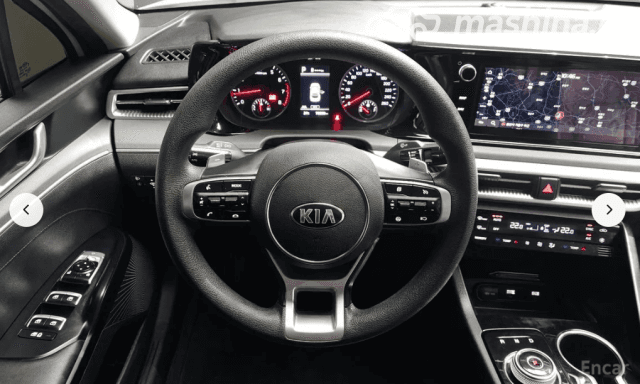Kia K5 III 2.0 AT