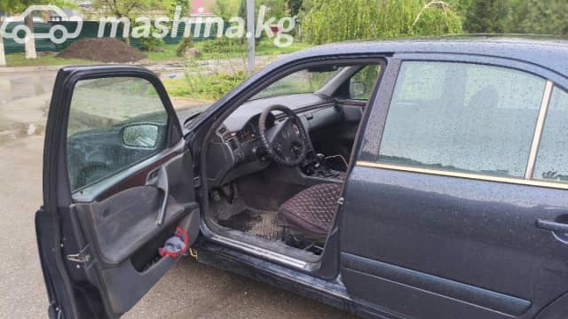 Mercedes-Benz E-Класс II (W210, S210) Рестайлинг 200 2.0 MT