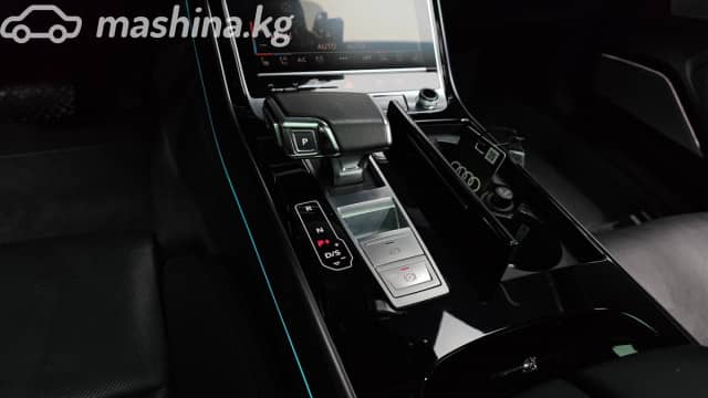 Audi A8 IV (D5) Рестайлинг Long 55 TFSI 3.0 AT 4WD