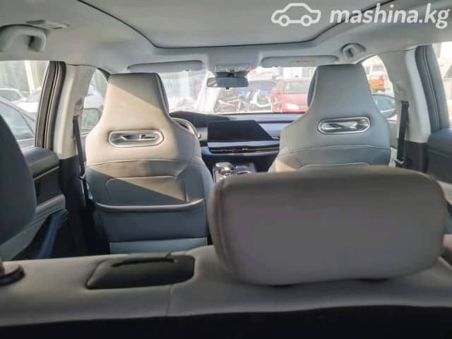Changan UNI-K 1.5hyb AT