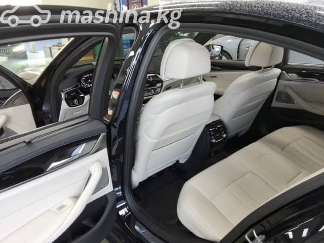 BMW 5 серии VII (G30/G31) Рестайлинг M550i xDrive 4.4 AT 4WD