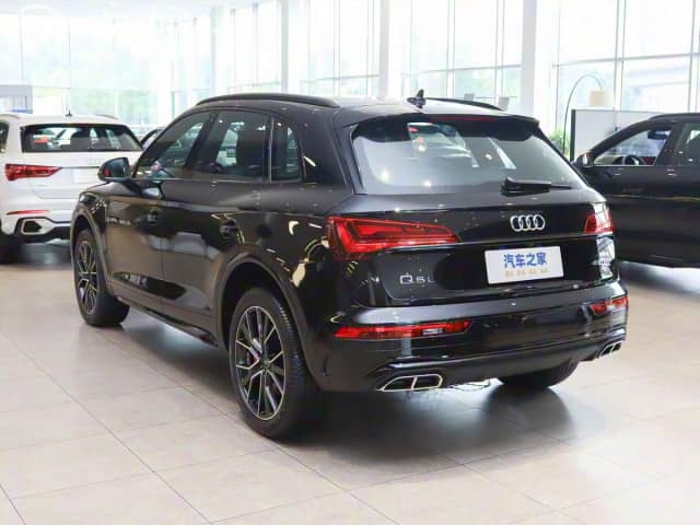 Audi Q5 II (FY) Рестайлинг 45 TFSI 2.0 AMT 4WD