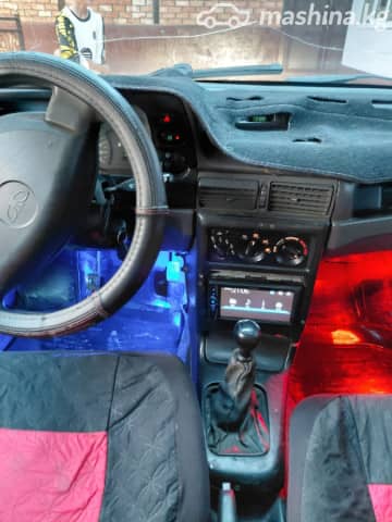 Daewoo Nexia I 1.5 MT