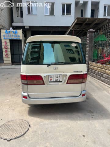 Toyota Regius 2.7 AT