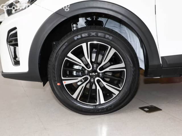 Kia KX1 1.4 AT
