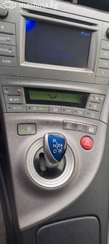Toyota Prius III Рестайлинг (XW30) Plug-in Hybrid 1.8hyb AT