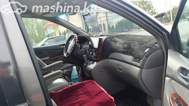 Toyota Sienna II 3.3 AT 4WD
