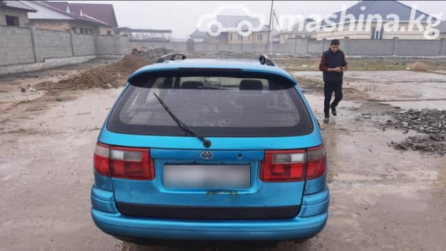 Toyota Carina VI (T190) E 1.8 MT