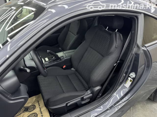 Toyota GR86 2.4 MT