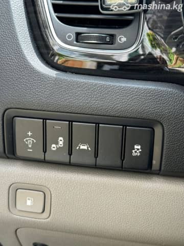 Kia Carnival III 2.2d AT