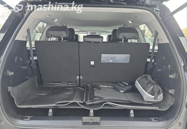 Toyota Sequoia III 3.5hyb AT 4WD
